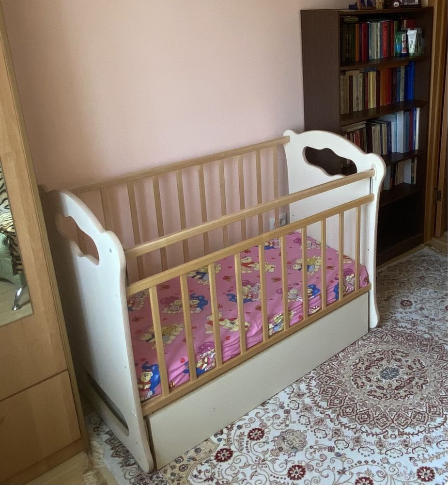 Продам детскую кровать