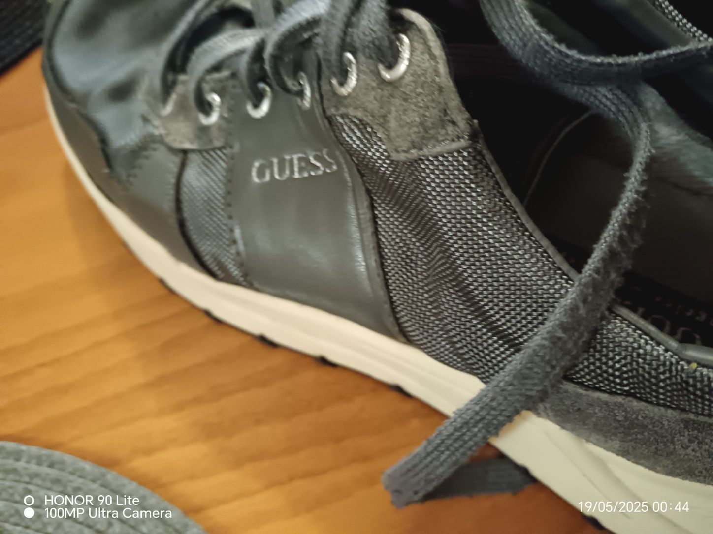 Мъжки маратонки Guess 41