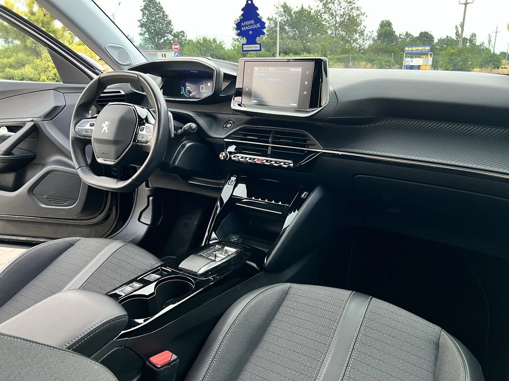 Peugeot 2008 Allure/automat/leduri