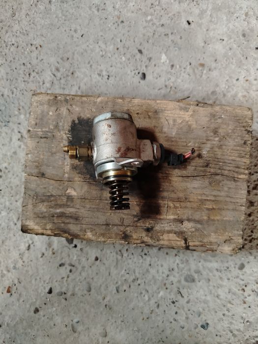 Pompa înaltă 1.4 tsi caxa 122 cai golf 6