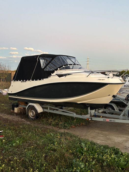 Quicksilver 505 activ cabin