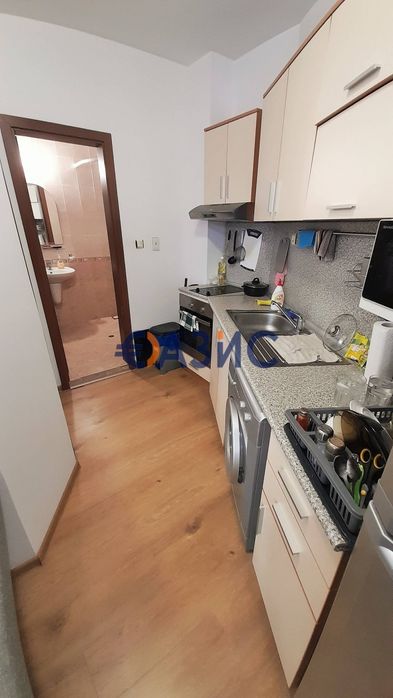 Продава се Тристаен апартамент в к.к. Слънчев бряг - 64 кв.м за 954 €/кв.м - Снимка #4
