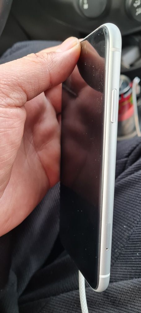 Iphone xr 64 holati idiyal