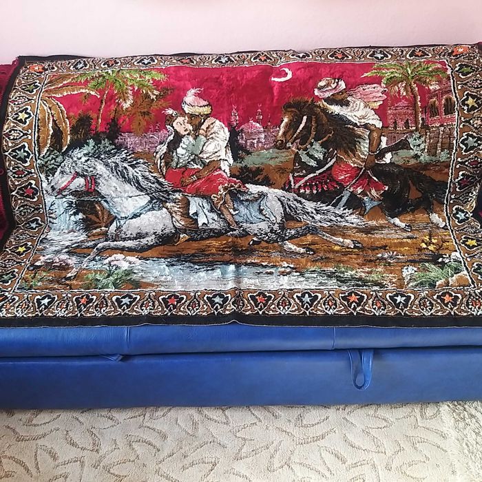 Vand carpeta cu rapirea din serai