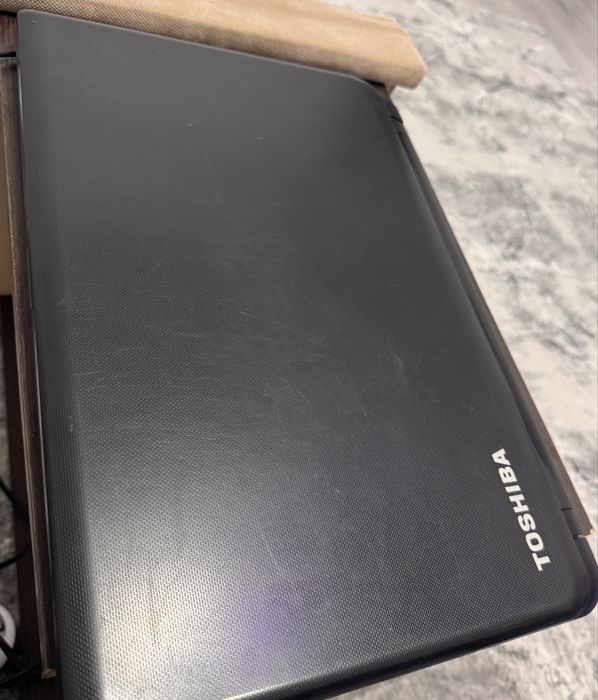 Laptop Toshiba Satellite C50-B-12L