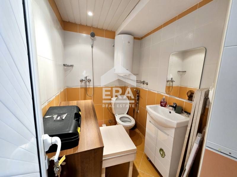 Продава се Офис в Варна, Аспарухово - 25 кв.м за 1460 €/кв.м - Снимка #5