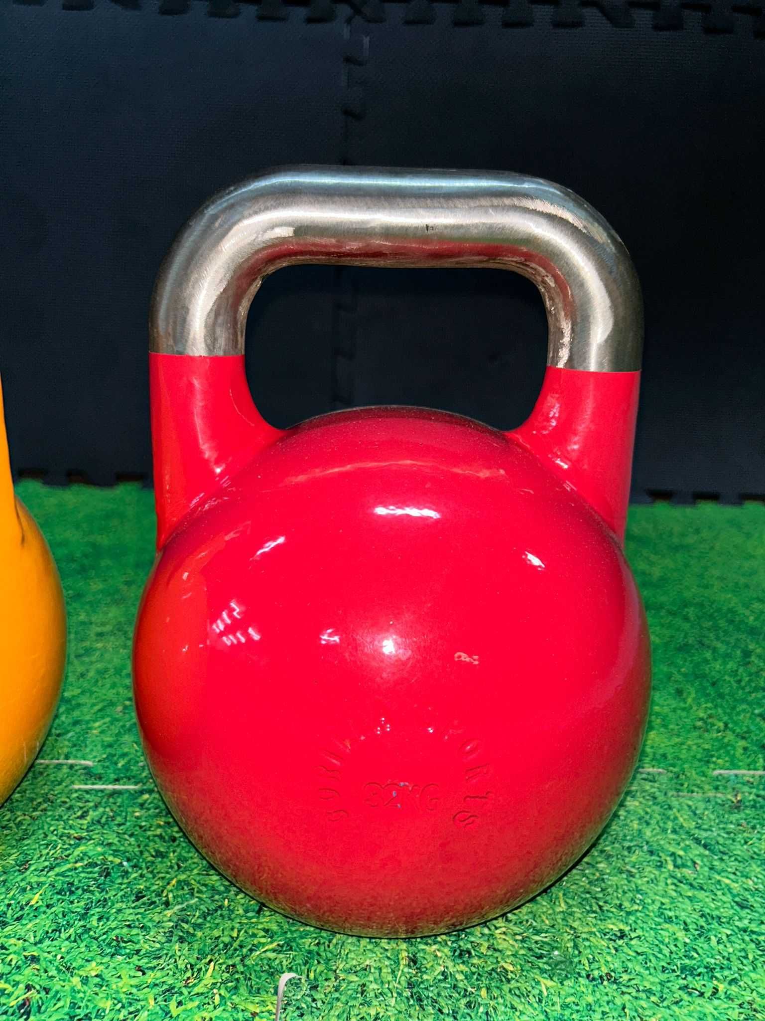 Pachet Kettlebell Competitie 116 KG: 8+12+16+20+28+32 KG