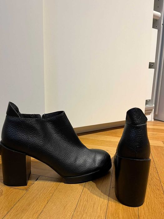 Botine de piele naturala cu toc gros Cheap Monday 42