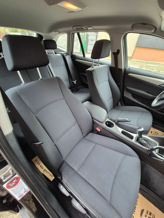 vand BMW X1 2011 stare f buna