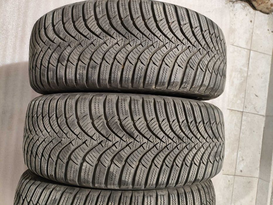 Зимни гуми за SMART HANKOOK WINTER I'CEPT RS2 155/60/15 и 175/55/15