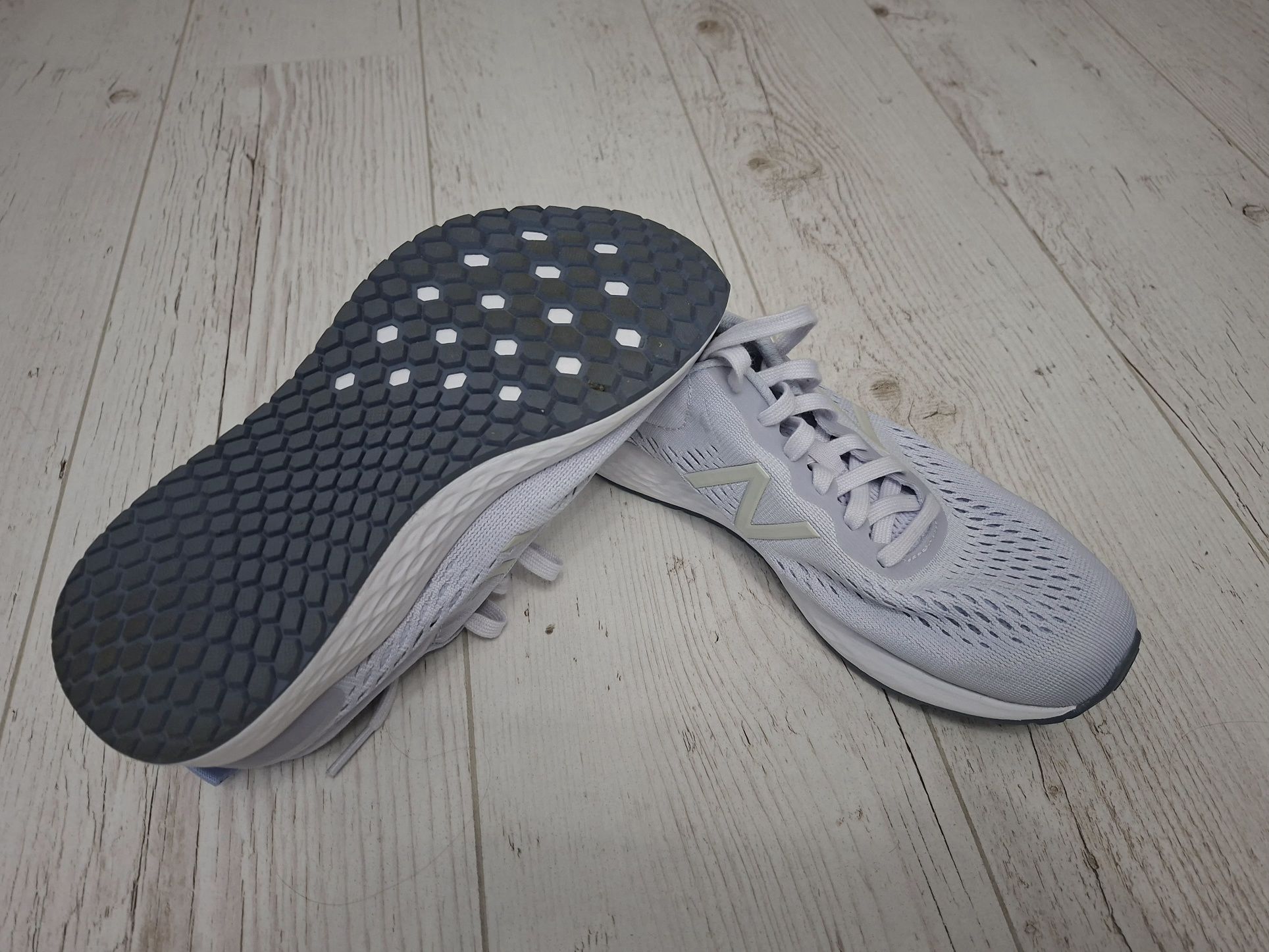 New Balance-Ориг.Детски маратонки Нови!!!