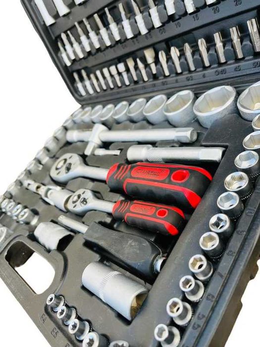 Куфар с инструменти 108 части Stahlmayer тресчокта 1/2 и 1/4