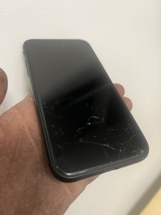 Продам айфон хр 64