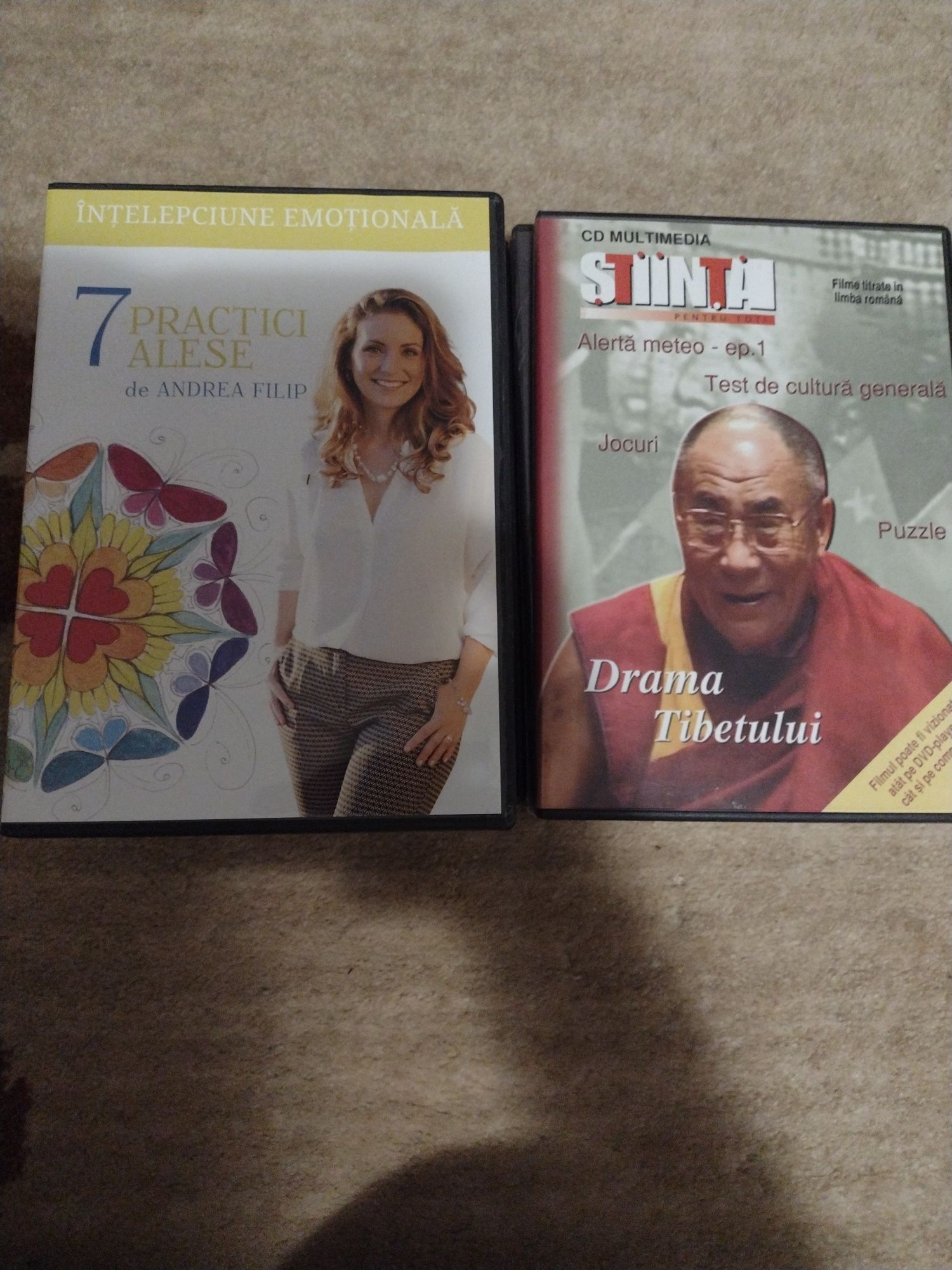 Dvd-uri filme, documentare (  2 bucăți ) :Dictatatorul, Hagi..etc