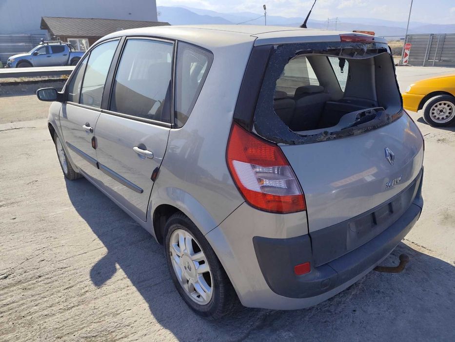 Renault Megane 1.6 автоматик - 113к.с - 2005г. на части