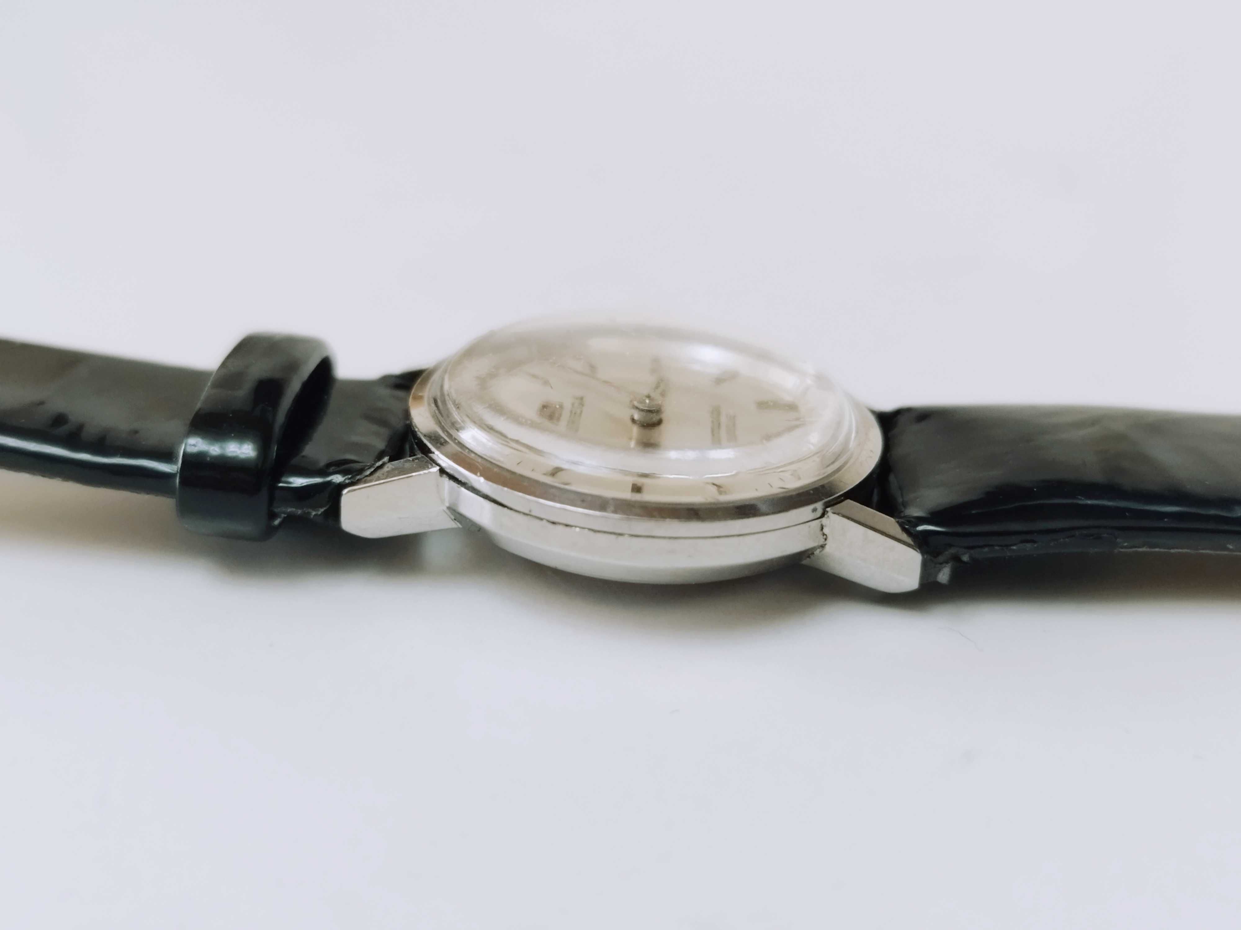 Omega Seamaster De Ville Dama , cu defect .