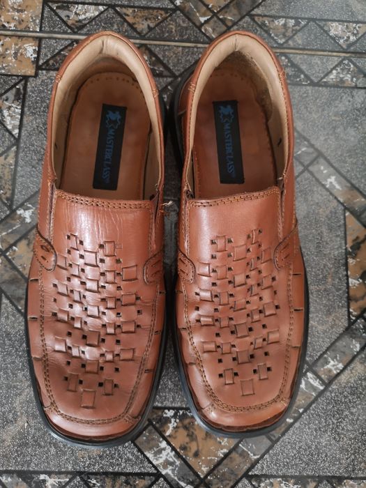 Pantofi cu și fără siret, mărimea 42-43