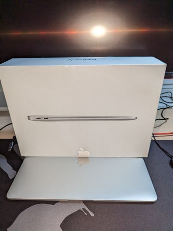 MacBook air m1 идеальное состояние, полный комплект 256