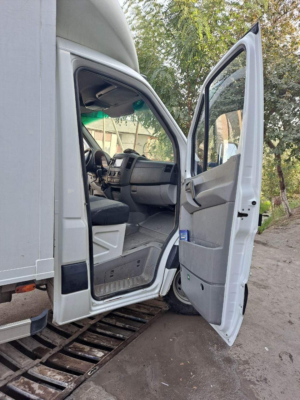 Mersedes  sprinter  906 sotiladi