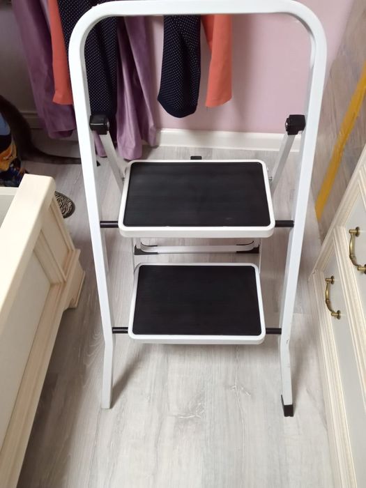 Кухонная стремянка