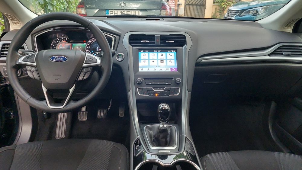 Ford mondeo titanium