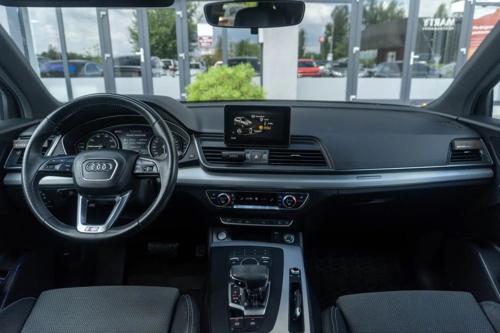 Vand Audi Q5 55 TFSIe PHEV Quattro- 2 variante de achizitie