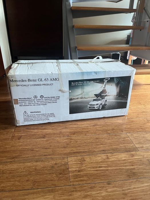 Кола за бутане 3в1 с родителски контрол, чисто нова