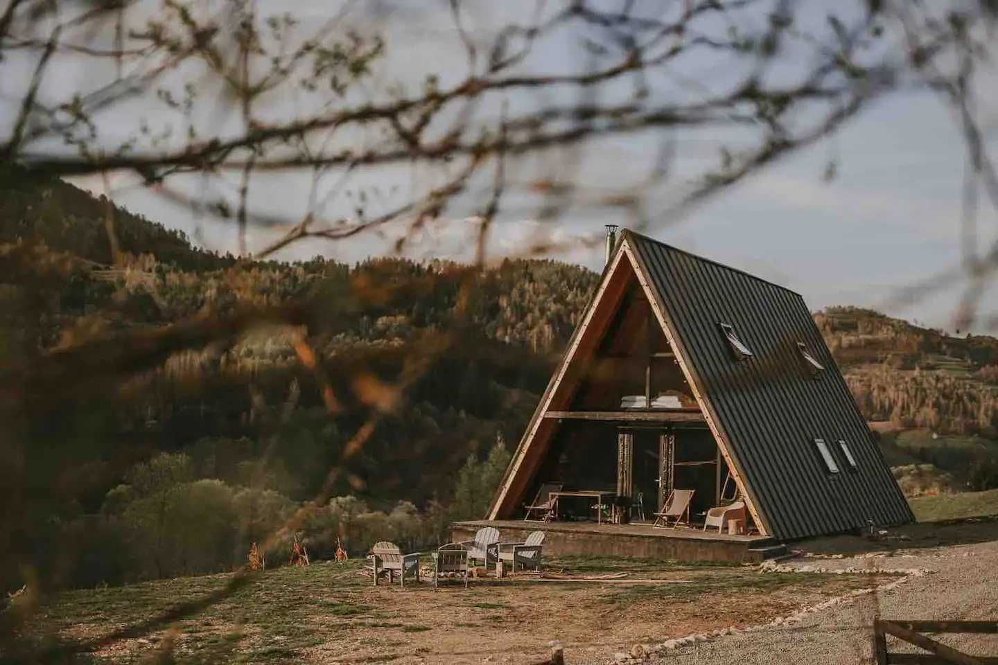 Case si cabane din lemn A-Frame