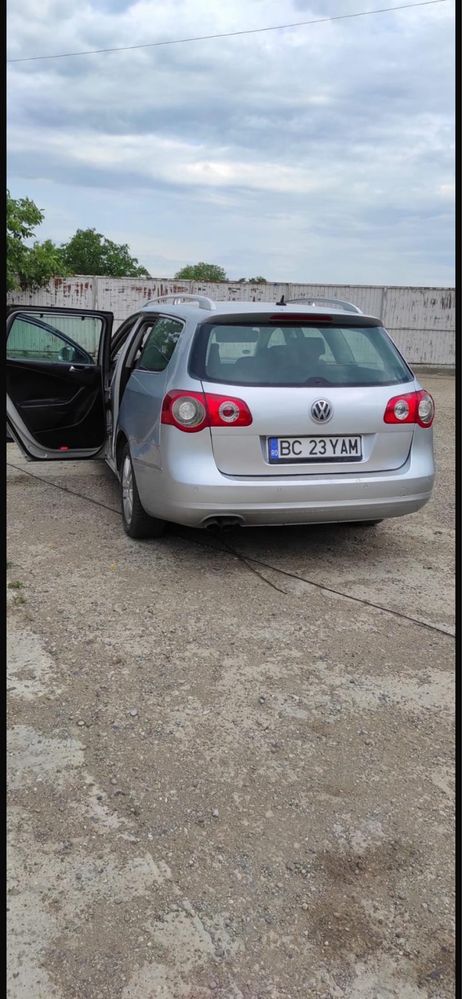 Vând Passat B6 2007 Automat !Pachet R-Line motor,cutie impecabila !