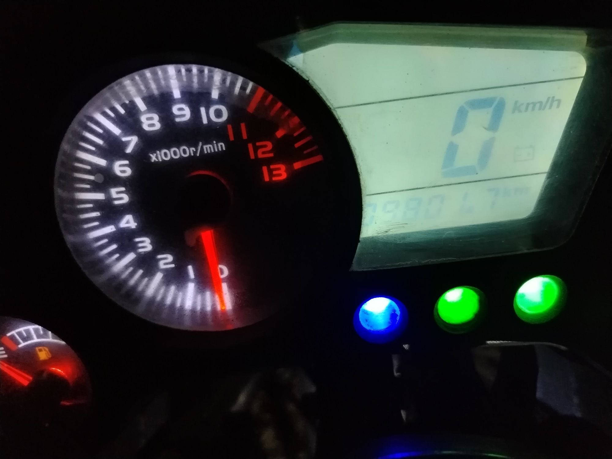 Matatsikl kavasaki monstr holati ideal
