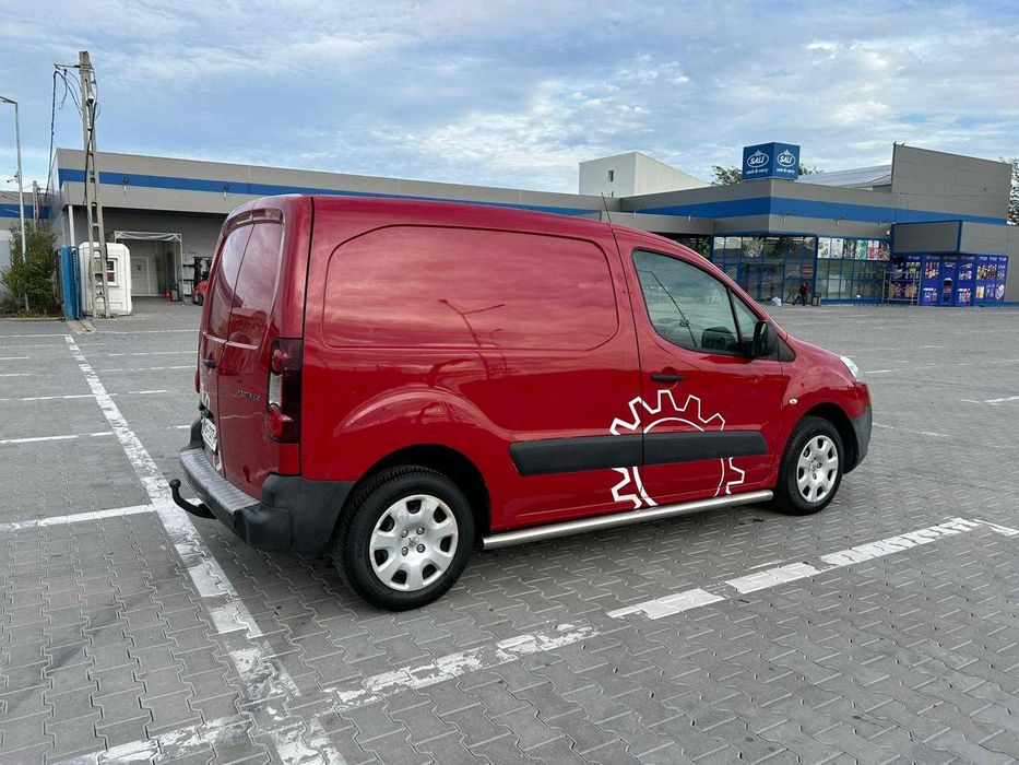 Peugeot 1.6 hdi. 2014 în stare foarte bună