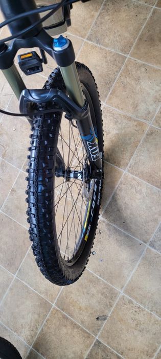 Bicicleta electrica cube