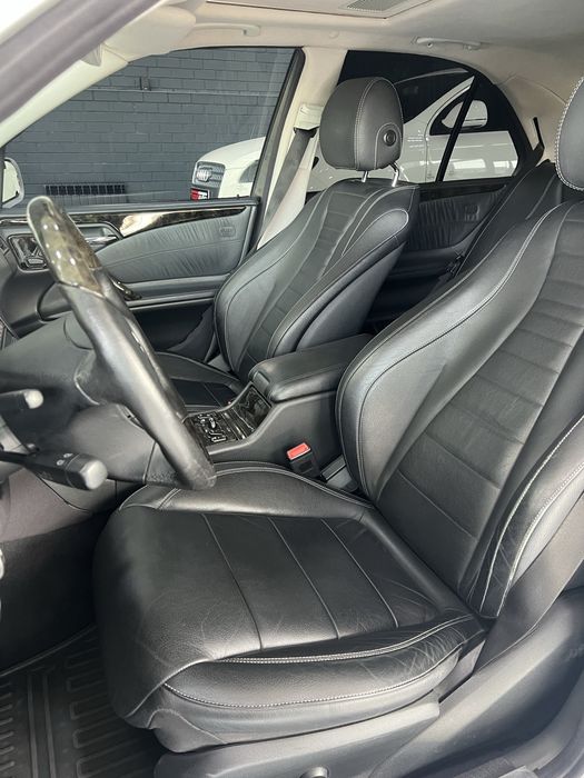 Mercedes-benz w211 E55 AMG