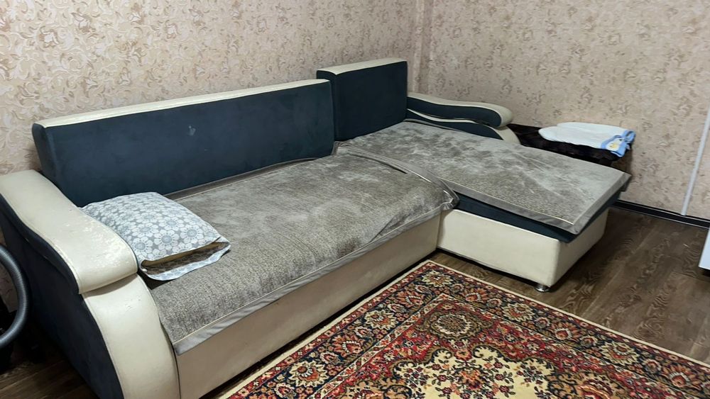 Диван + кресло б/у