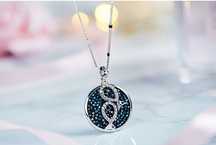 Colier din aliaj placat cu rodiu cu Cristale Swarovski