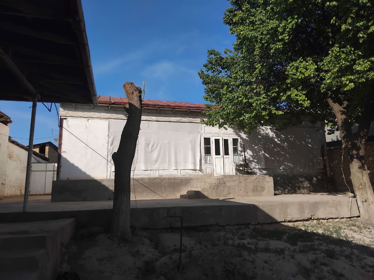 11sotix uy sotiladi