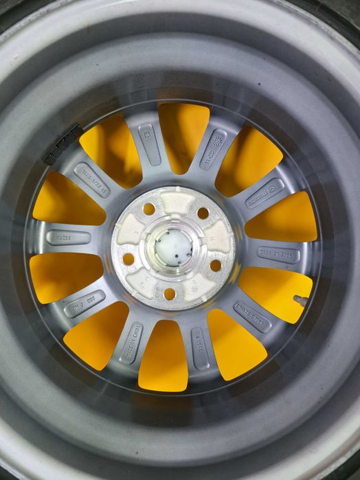ROTI Jante Aliaj IARNA NOI 215/65/16 Continental Mazda CX-30 5x114.3