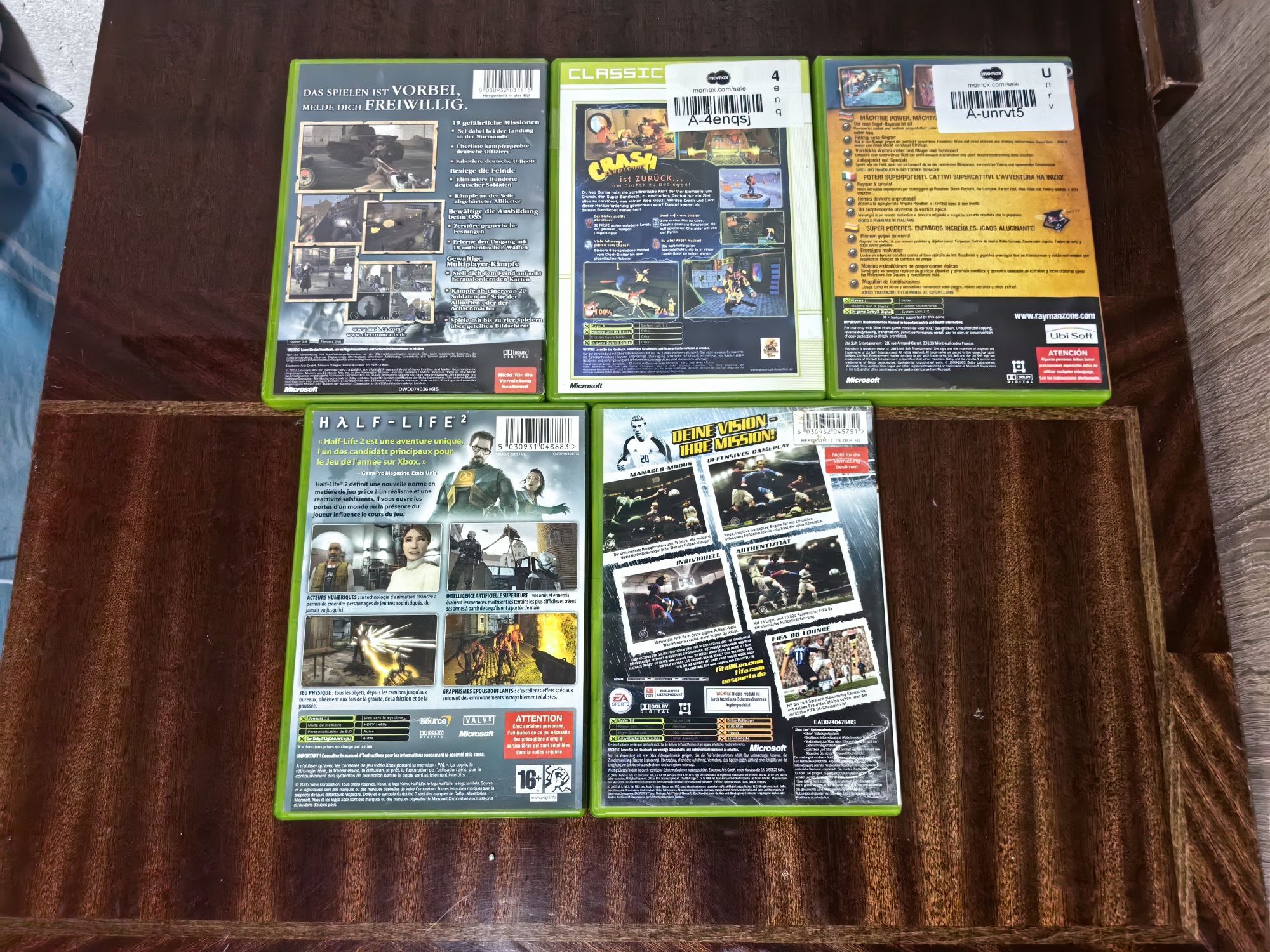 Xbox classic + игри half life, crash bandicoot