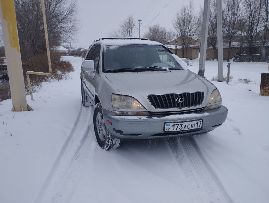 Продам RX300. В отличном состояний