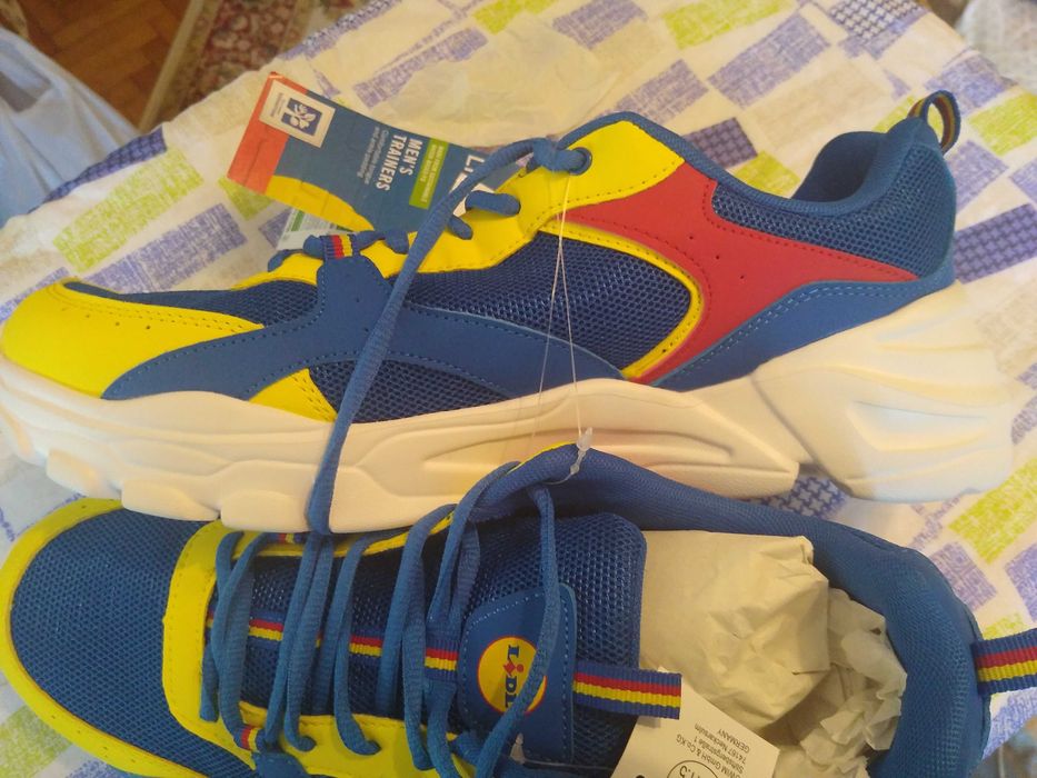 Adidasi bărbați, superbi mărimea 46