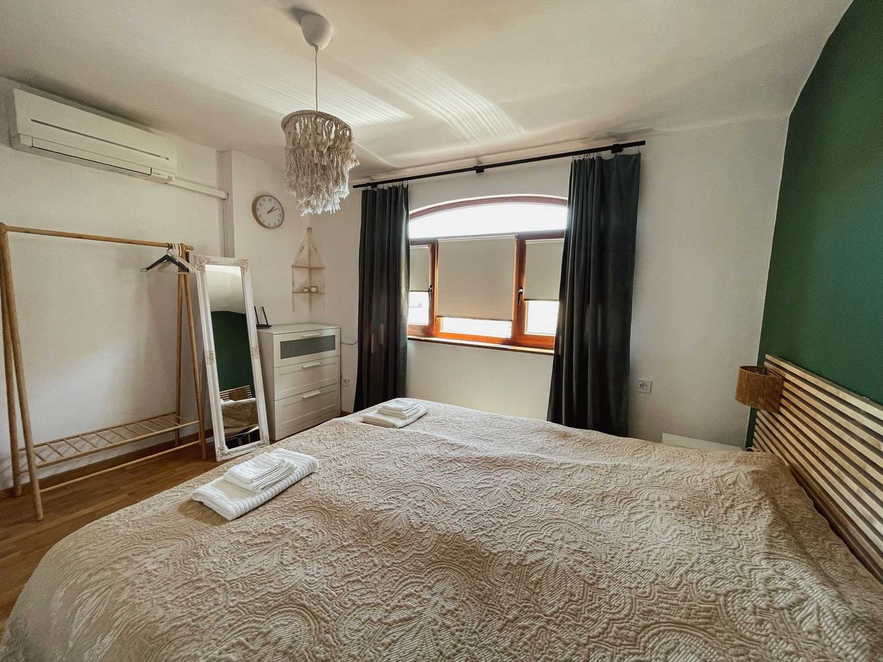 Дава се под наем Двустаен апартамент в Бургас, Център - 54 кв.м за 459 € - Снимка #5