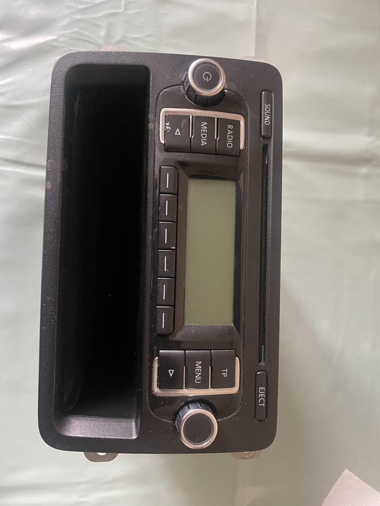 Vand Radio Volkswagen golf 5 1k0035156A