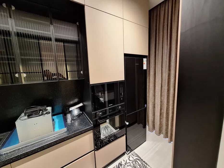 Продается Срочно квартира на ЦУМ! ор-р 110 школа! 2/2/4