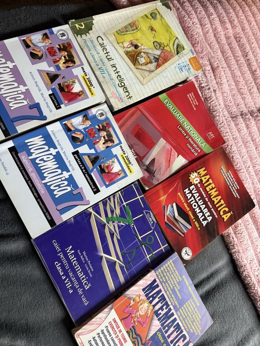 Cărți pentru diverse materi
