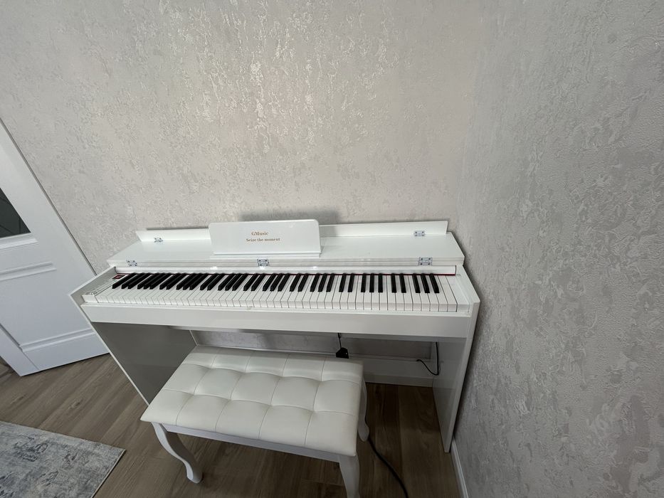 Продается  цифровое пианино. В пользований практический не был