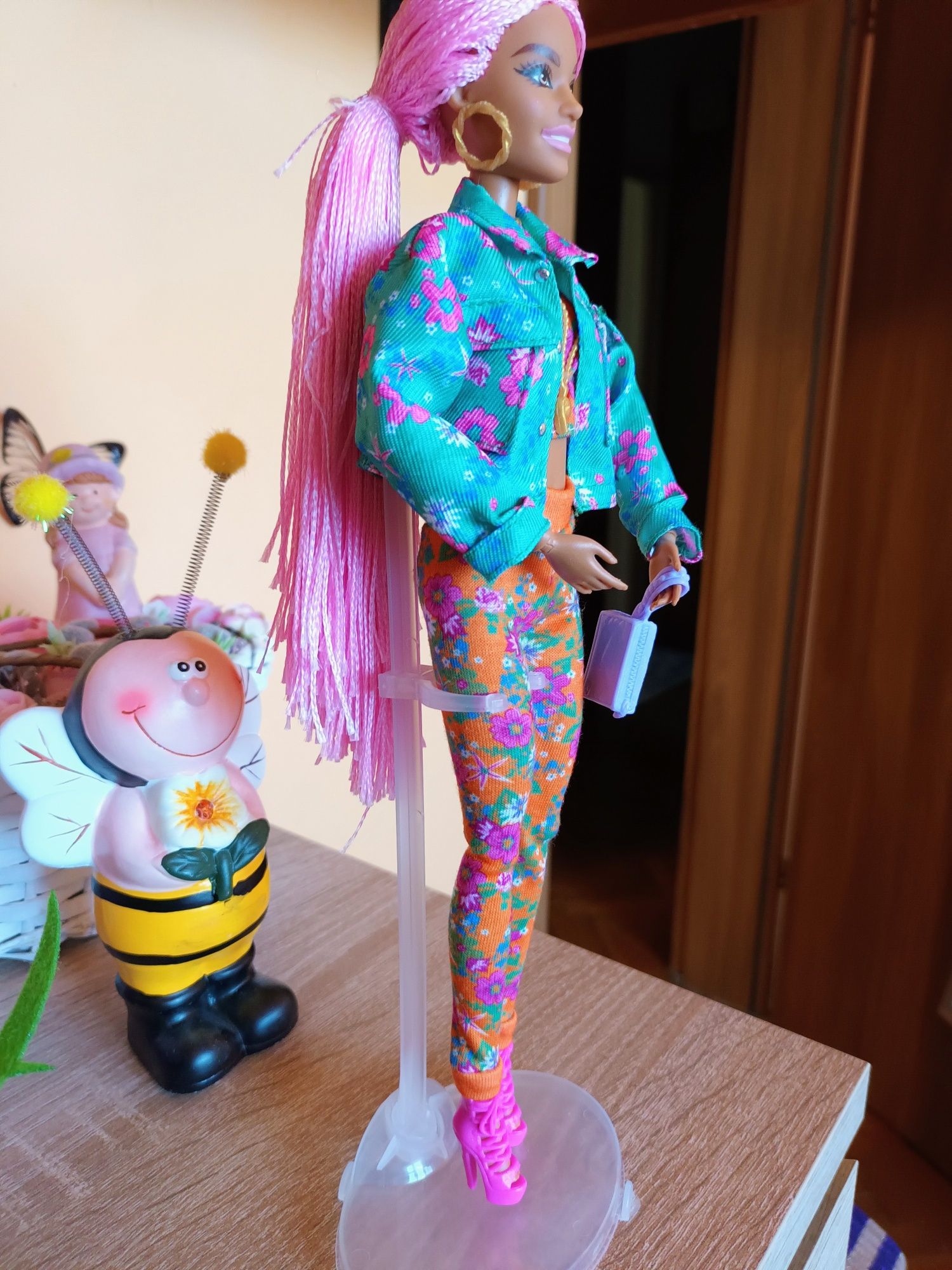 Barbie extra cu accesorii