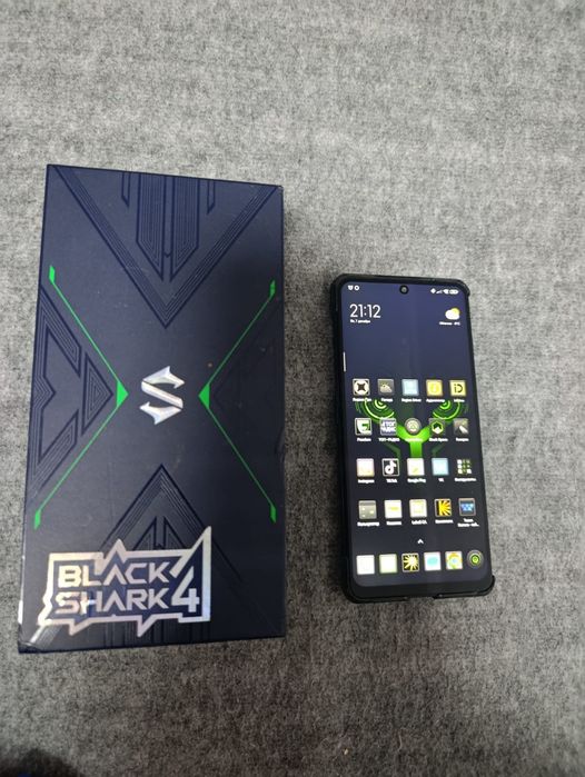 Продам блек Шарк 4