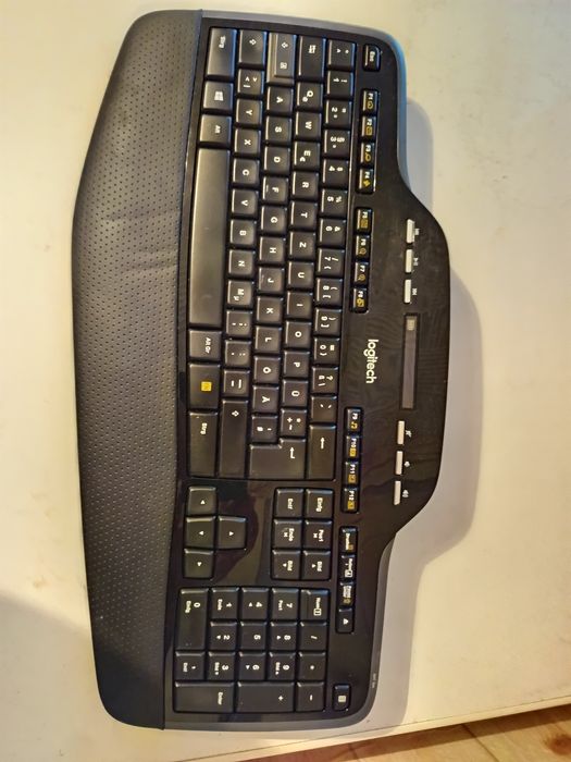 Клавиатура Logitech Wireless