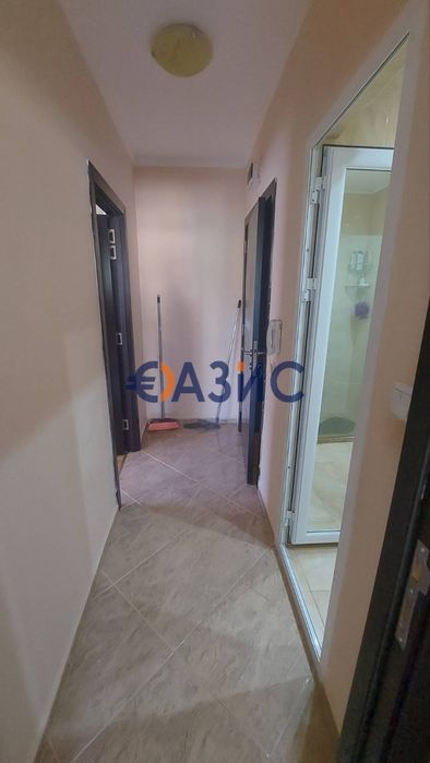 Продава се Двустаен апартамент в к.к. Слънчев бряг - 59 кв.м за 1221 €/кв.м - Снимка #4