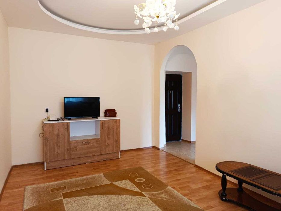 Сдается 2х комнатная квартира м.Ойбек гостиница Grand Mir (г.Россия)